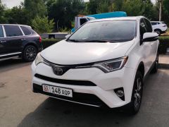 Сүрөт унаа Toyota RAV4