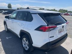 Сүрөт унаа Toyota RAV4