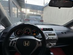 Фото авто Honda Jazz