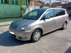 Photo of the vehicle Toyota Ipsum