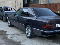 Сүрөт унаа Mercedes-Benz W124