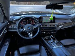 Photo of the vehicle BMW 7 Series