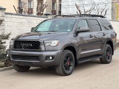 Сүрөт унаа Toyota Sequoia