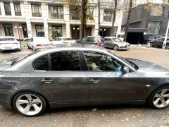 Photo of the vehicle BMW 5 Series