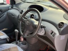 Сүрөт унаа Toyota Vitz