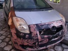 Сүрөт унаа Toyota Vitz