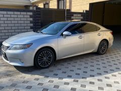 Photo of the vehicle Lexus ES