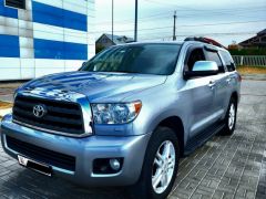 Сүрөт унаа Toyota Sequoia