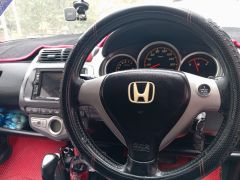 Фото авто Honda Fit