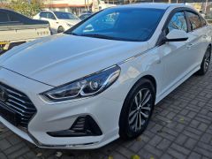 Photo of the vehicle Hyundai Sonata