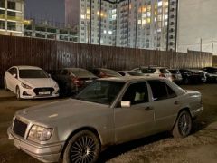 Photo of the vehicle Mercedes-Benz W124