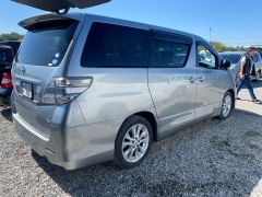 Сүрөт унаа Toyota Vellfire