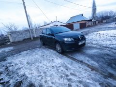 Фото авто Renault Logan