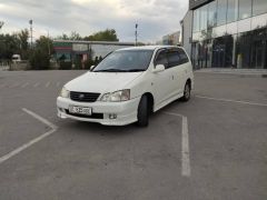 Фото авто Toyota Gaia