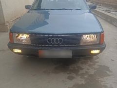 Photo of the vehicle Audi 100