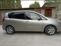 Сүрөт унаа Toyota Corolla Verso