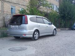 Сүрөт унаа Honda Stream