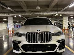 Photo of the vehicle BMW X7