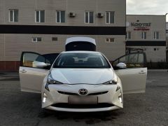 Фото авто Toyota Prius