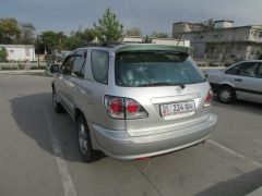 Фото авто Toyota Harrier