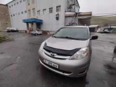 Photo of the vehicle Toyota Sienna