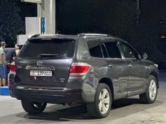 Сүрөт унаа Toyota Highlander