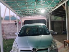 Сүрөт унаа Toyota Corolla Verso