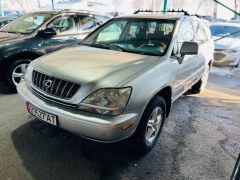 Photo of the vehicle Lexus RX