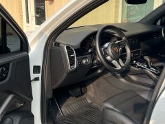 Сүрөт унаа Porsche Cayenne