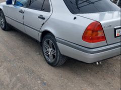 Сүрөт унаа Mercedes-Benz C-Класс