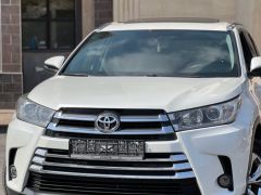 Сүрөт унаа Toyota Highlander