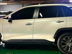 Сүрөт унаа Toyota RAV4