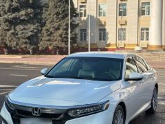 Фото авто Honda Accord