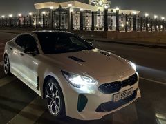 Сүрөт унаа Kia Stinger