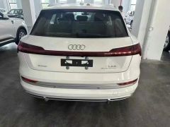 Photo of the vehicle Audi e-tron S