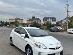 Фото авто Toyota Prius