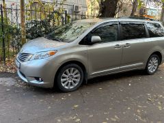 Сүрөт унаа Toyota Sienna