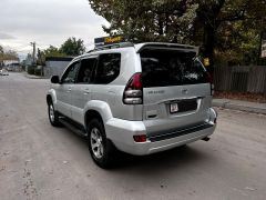 Сүрөт унаа Toyota Land Cruiser Prado