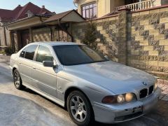 Photo of the vehicle BMW 5 Series