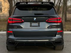 Photo of the vehicle BMW X5