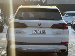 Photo of the vehicle BMW X5