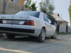 Photo of the vehicle Mercedes-Benz W124