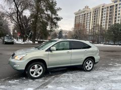 Photo of the vehicle Lexus RX