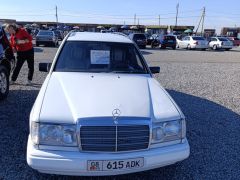 Сүрөт унаа Mercedes-Benz W124