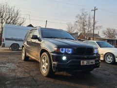 Photo of the vehicle BMW X5