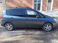 Сүрөт унаа Toyota Corolla Verso