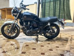 Photo of the vehicle Honda CB 1100