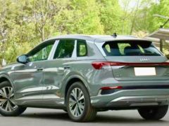 Сүрөт унаа Audi Q4 e-tron