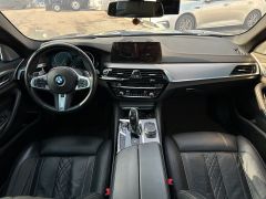 Photo of the vehicle BMW 5 Series