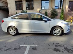 Photo of the vehicle Chevrolet Cruze